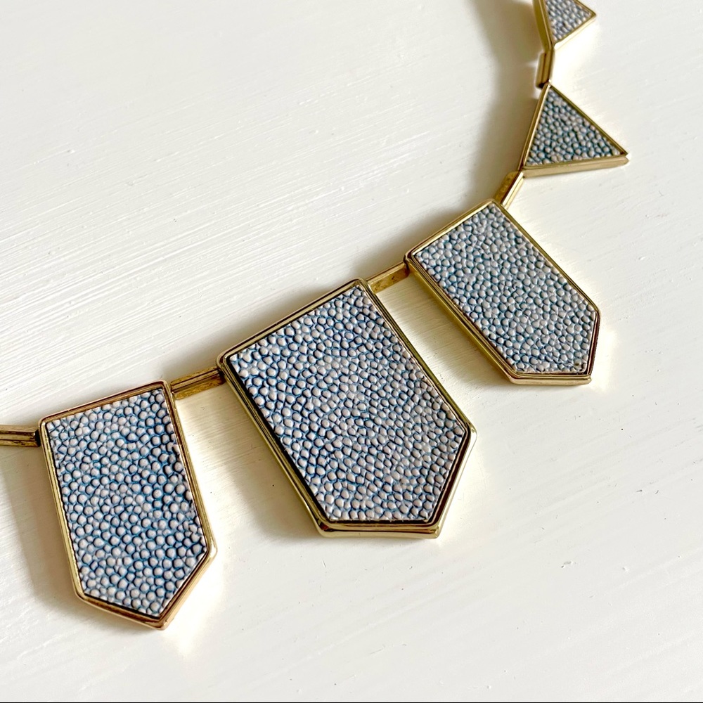 House of Harlow Shagreen Stingray Station Necklace - Picture 4 of 5